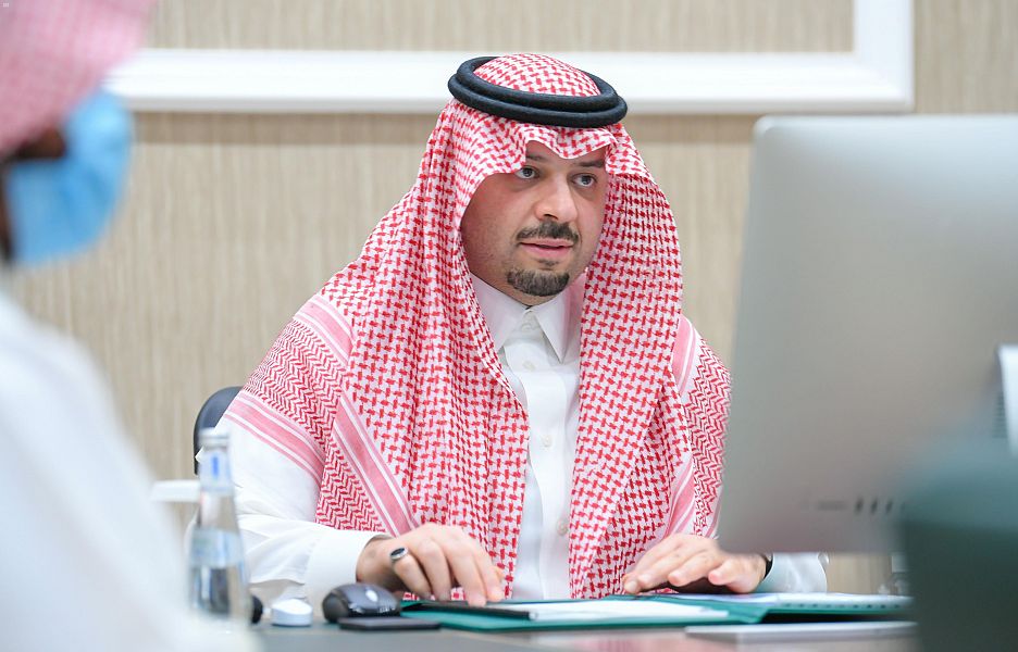 سمو أمير الحدود الشمالية يرأس الاجتماع الثالث لمبادرة سموه لتنمية المنشآت الصغيرة والمتوسطة