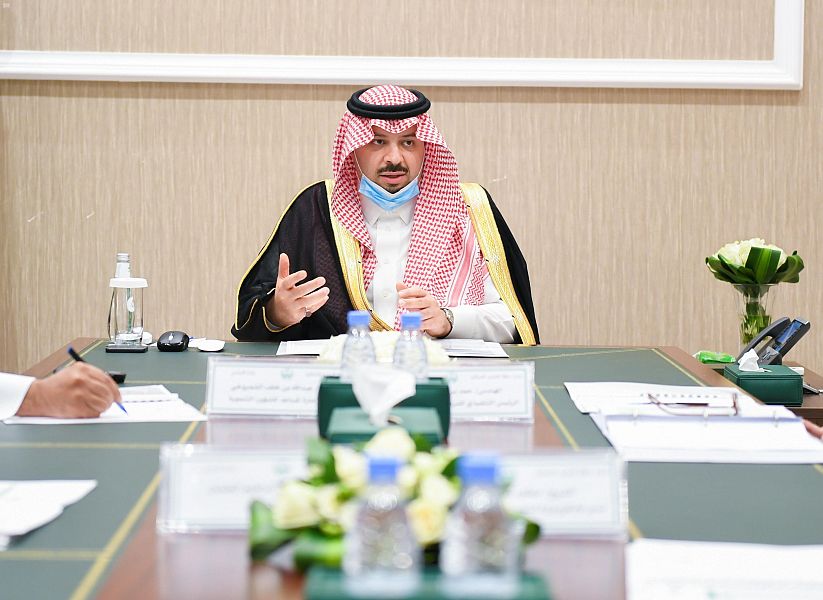سمو أمير منطقة الحدود الشمالية يرأس اجتماع الجمعية العمومية لجمعية ساعد الخيرية