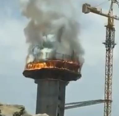 اندلاع حريق في برج مياه بسكاكا ( فيديو)
