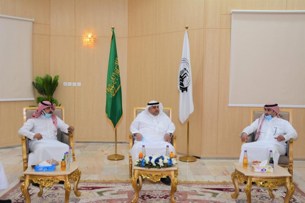 رئيس الغرفة التجارية بالحدود الشمالية يستقبل نائب رئيس مبيعات (ناس) للطيران