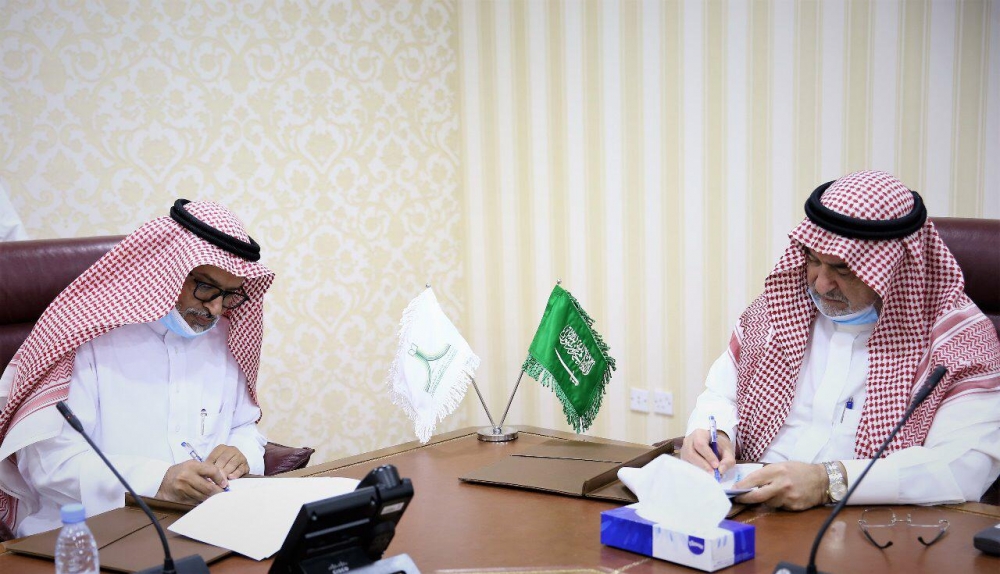 جامعة الحدود الشمالية توقع عقد مشروع إعادة تخطيط وتطوير الموقع العام للمدينة الجامعية بعرعر