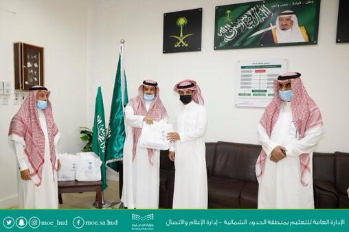 مدير تعليم الحدود الشمالية يدشن المشروع الرقمي لبرنامج تكافل