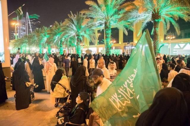 استشاري أمراض معدية يتوقع ارتفاع أعداد الإصابة بـ