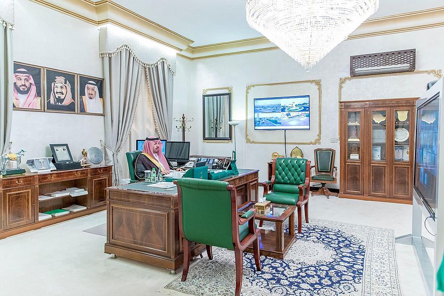 سمو أمير الحدود الشمالية يرأس اجتماع اللجنة الإشرافية العليا لبرنامج التوطين الموجه بالمنطقة