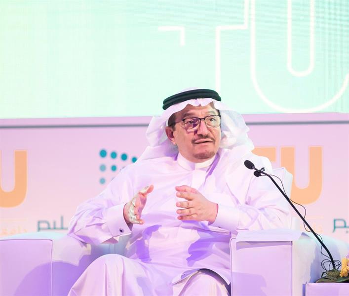 وزير التعليم يدعو الجامعات إلى تبني منصات تقنية موحدة في القبول والاختبارات وتعزيز الإيرادات الذاتية