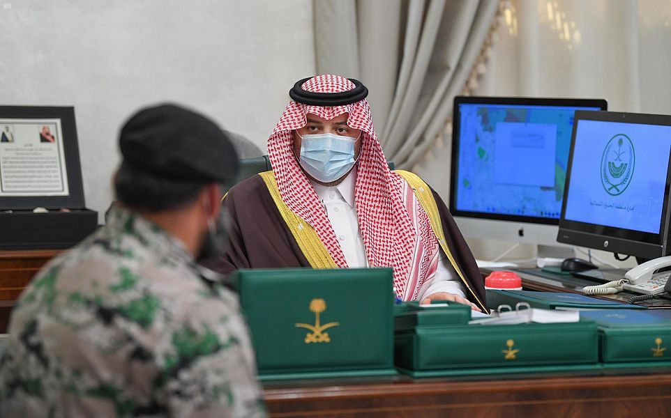 سمو أمير الحدود الشمالية يتسلّم تقريرًا عن أعمال إدارة السجون بالمنطقة
