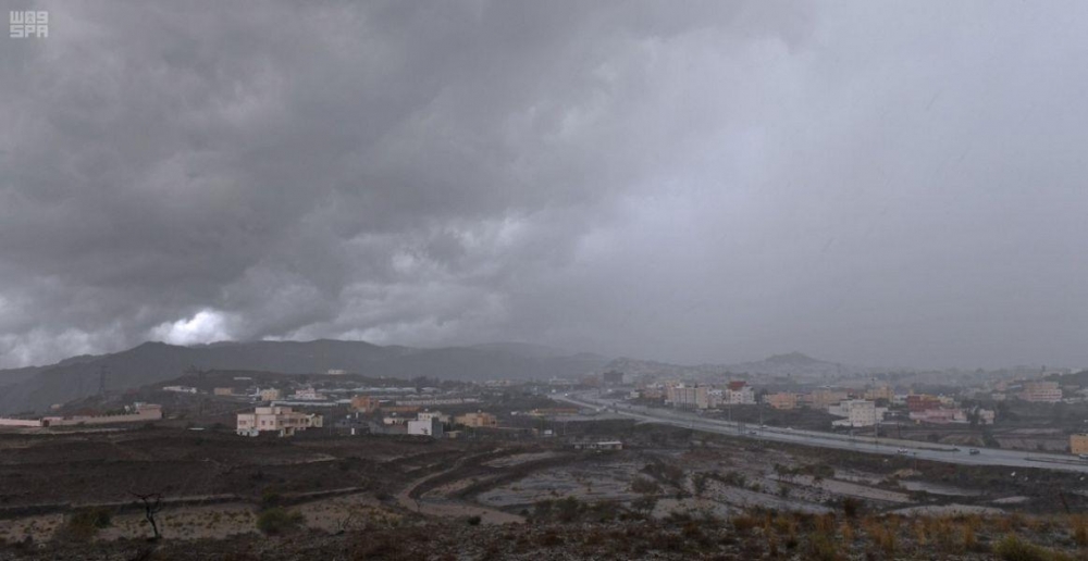 حالة الطقس المتوقعة اليوم الأربعاء: أمطار رعدية ورياح مثيرة للأتربة على بعض المناطق