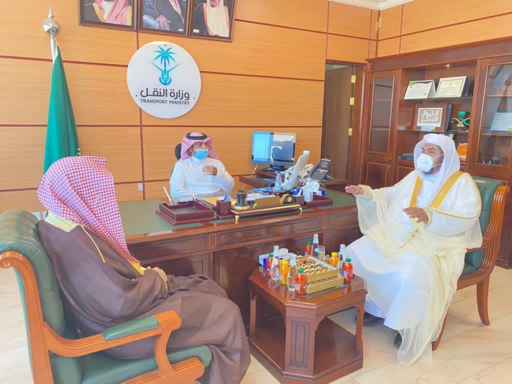 مدير عام فرع الرئاسة العامة لهيئة الأمر بالمعروف بمنطقة الحدود الشمالية يزور فرع وزارة النقل