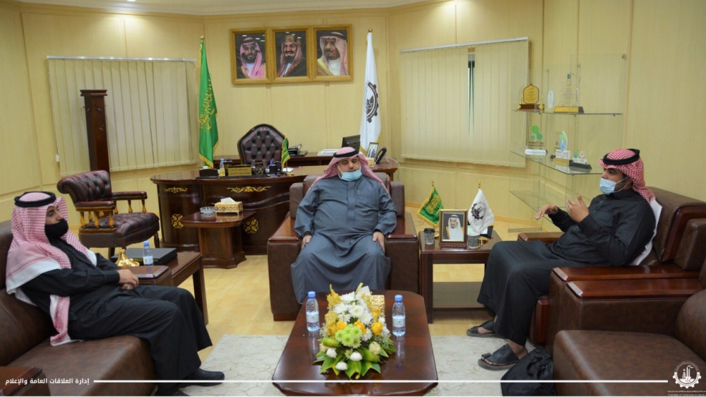 رئيس الغرفة التجارية بالحدود الشمالية يستقبل مدير مدينة وعد الشمال