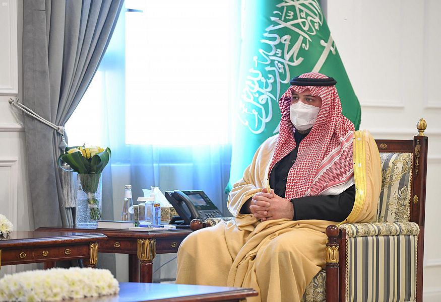 سمو أمير الحدود الشمالية يستقبل محافظ رفحاء ورؤساء المراكز