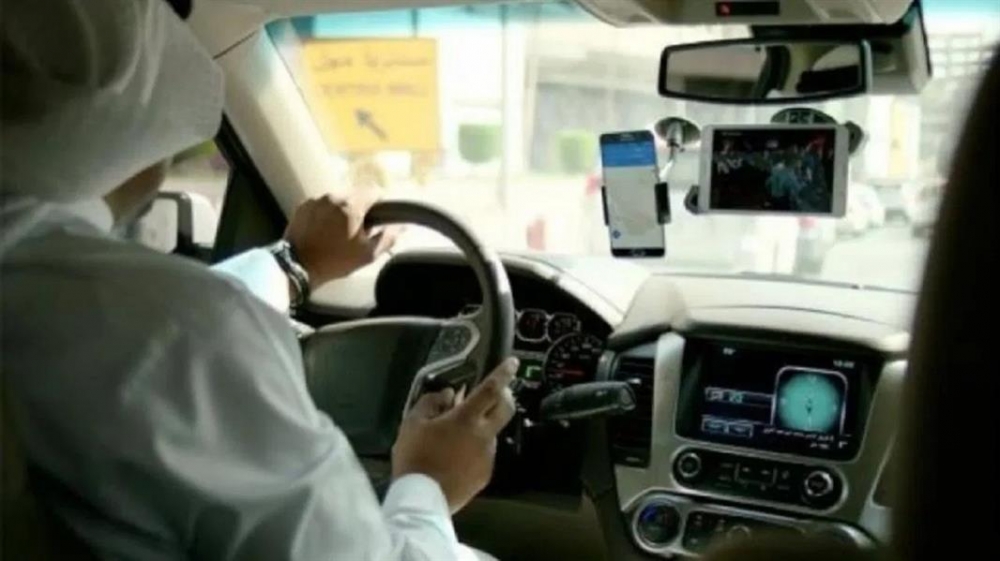 مسؤول بهيئة النقل: 4 آلاف مواطنة يعملن في نشاط توجيه المركبات