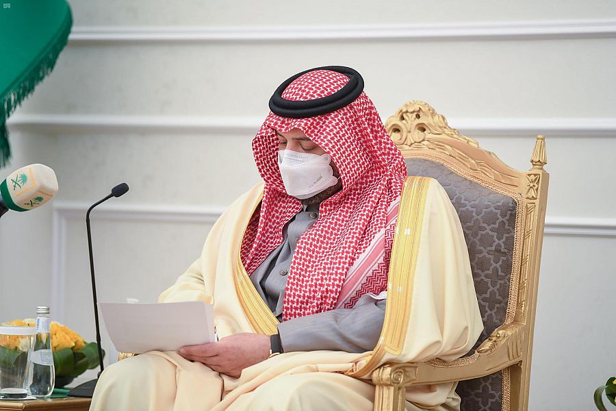 سمو الأمير فيصل بن خالد بن سلطان يستقبل رؤساء جمعيات البر ونماء التطوعية وكفل لرعاية السجناء برفحاء