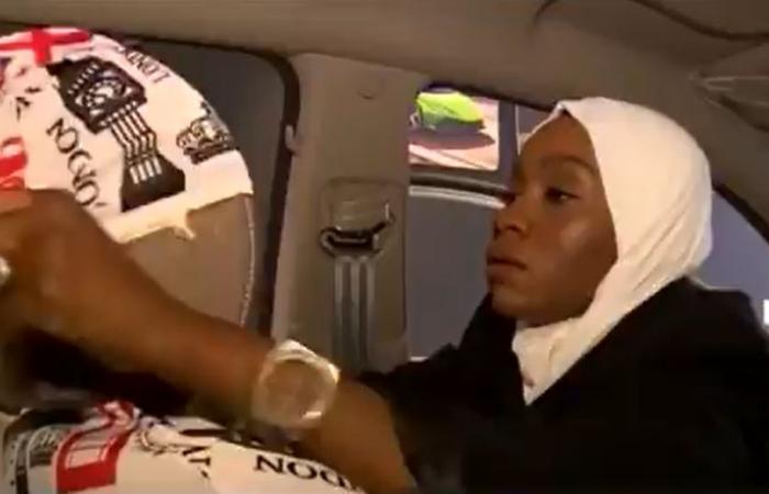 فتاة تحوّل شغفها بتزيين السيارات إلى مصدر رزق.. وهذه أغرب طلبات السيدات في مركباتهن (فيديو)