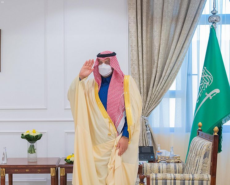 سمو أمير الحدود الشمالية يستقبل مدير شرطة الحدود الشمالية
