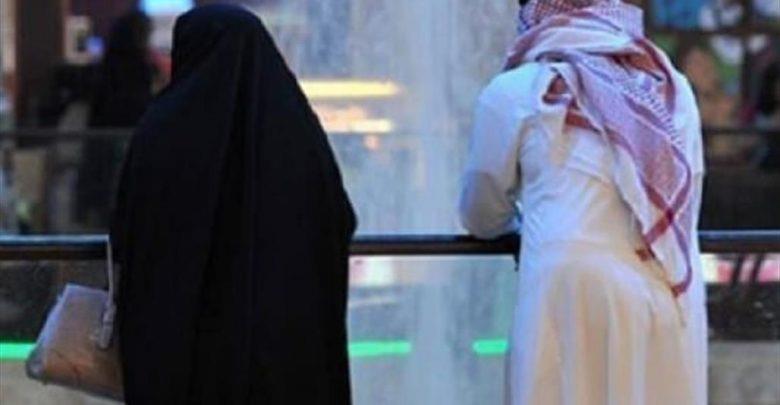 الشيخ المطلق: أقبح اللؤم قسوة منع الزوجة التجمل مع أهلها في مناسباتهم الاجتماعية