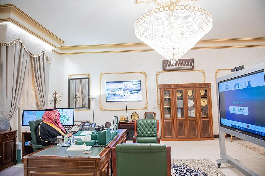 سمو أمير منطقة الحدود الشمالية يوقع اتفاقية تعاون بين إمارة المنطقة و