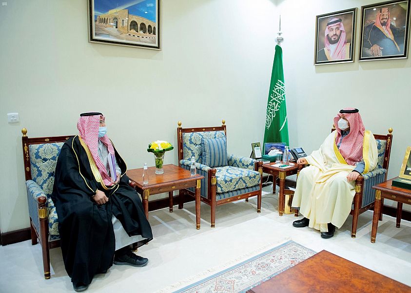 سمو أمير الحدود الشمالية يستقبل مدير شركة الاتصالات بالمنطقة