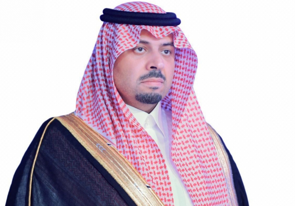 سمو أمير الحدود الشمالية يتبرع بـ1000 جهاز لوحي لطلبة التعليم بالمنطقة