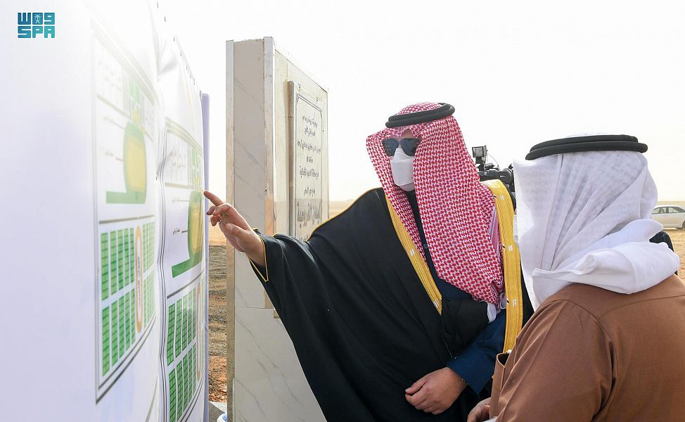 سمو أمير منطقة الحدود الشمالية يضع حجر الأساس لميدان الفروسية بطريف