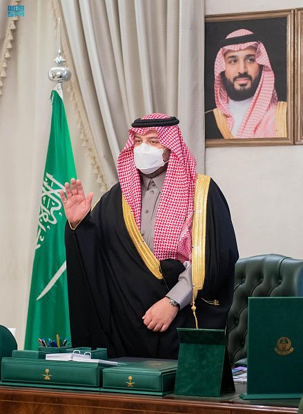 سمو أمير الحدود الشمالية يستقبل منسوبي الإمارة المهنئين بشهر رمضان