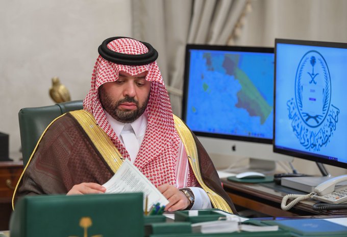 سمو أمير الحدود الشمالية يرأس اجتماع لجنة الطوارئ بالحدود الشمالية