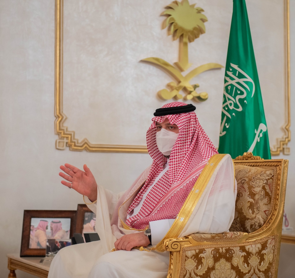 سمو أمير الحدود الشمالية يستقبل وكلاء ومنسوبي الإمارة بمناسبة عيد الفطر المبارك