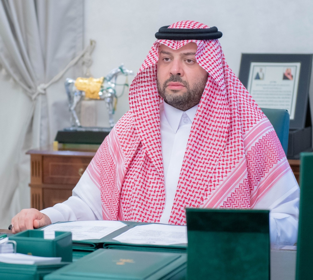 سمو أمير الحدود الشمالية يرأس اجتماع القيادة والتحكم بالمديرية العامة للشؤون الصحية بالمنطقة