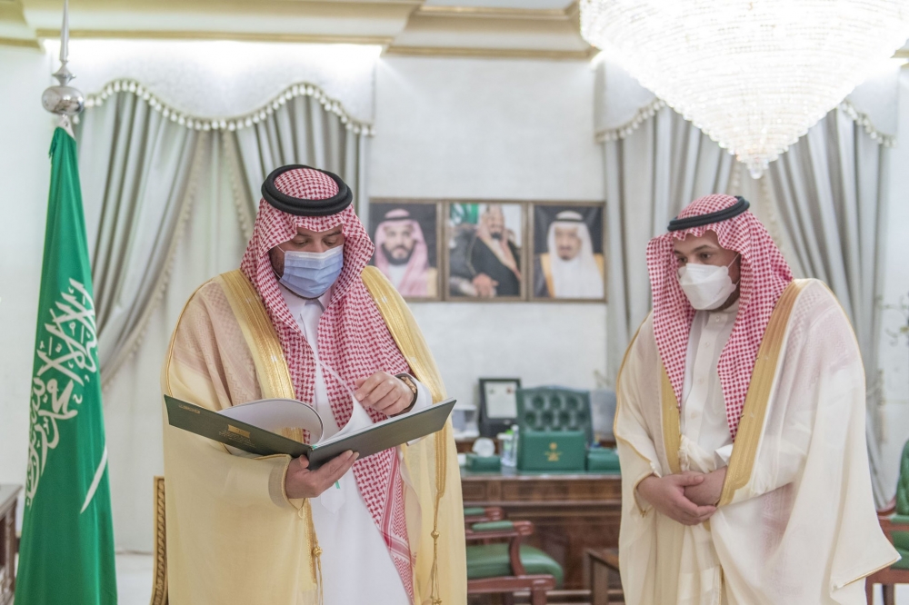 سمو أمير منطقة الحدود الشمالية ينوه بجهود وزارة التجارة في تطوير المنظومة التجارية