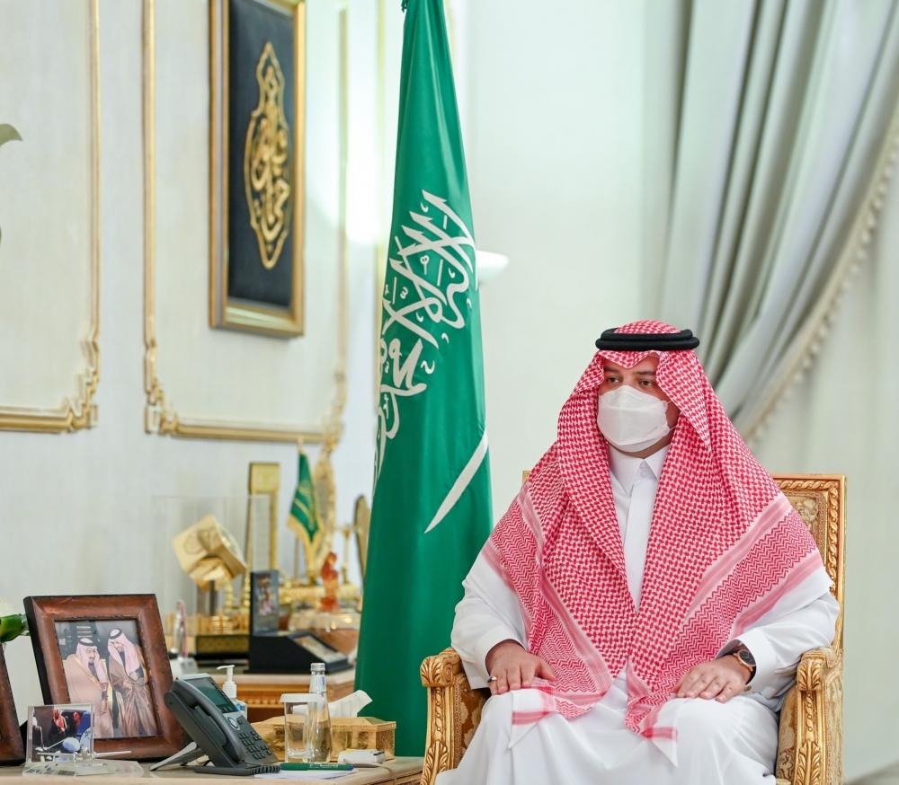 سمو الأمير فيصل بن خالد بن سلطان يستقبل أمين وأعضاء مجلس شباب منطقة الحدود الشمالية