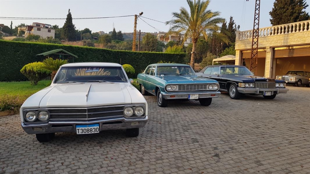 الجمارك : يُسمح باستيراد السيارات الأثرية بغرض