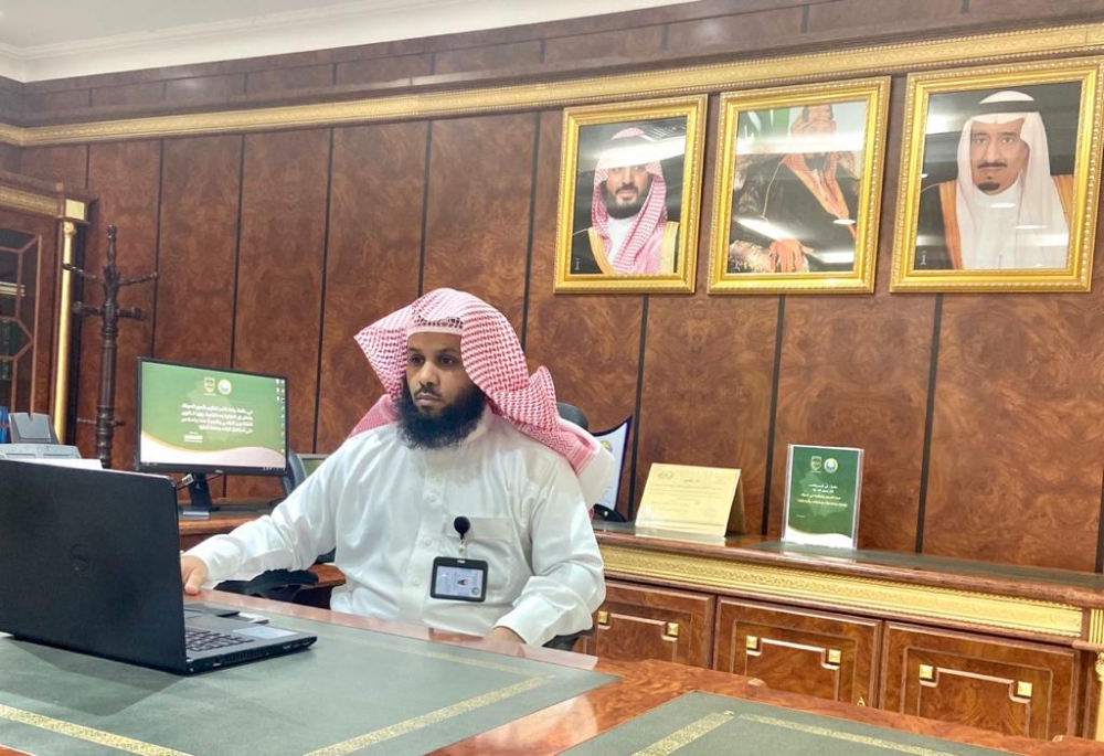 مدير فرع هيئة الأمر بالمعروف بالحدود الشمالية يعقد اجتماعاً برؤساء الهيئات والمراكز بالمنطقة