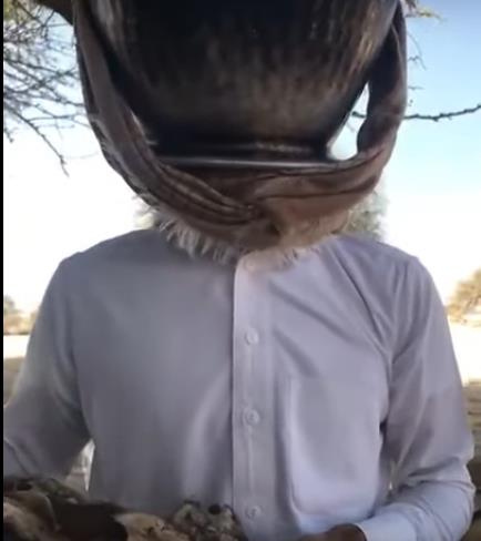 أخفيا وجهيهما لعدم كشف هويتهما..