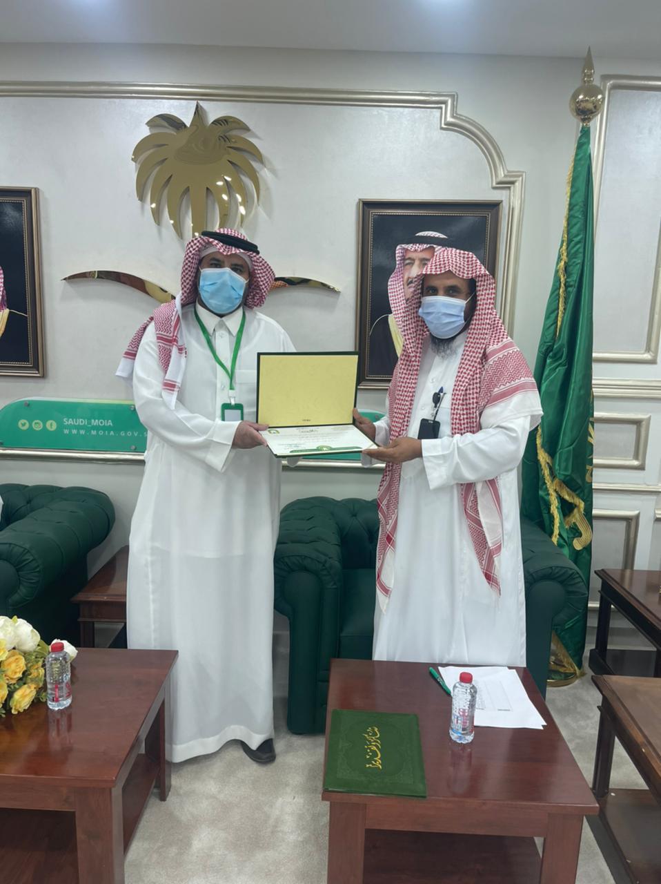 مدير فرع الشؤون الإسلامية بالحدود الشمالية يجتمع بمراقبي المساجد