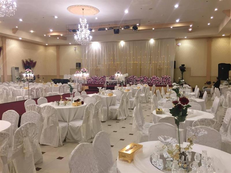 وزارة الشؤون البلدية : استمرار تعليق إقامة المناسبات الاجتماعية في قاعات وقصور الأفراح لهذه الأسباب