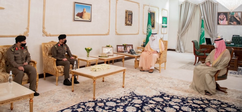 سمو أمير الحدود الشمالية يستقبل نائب مدير شرطة المنطقة