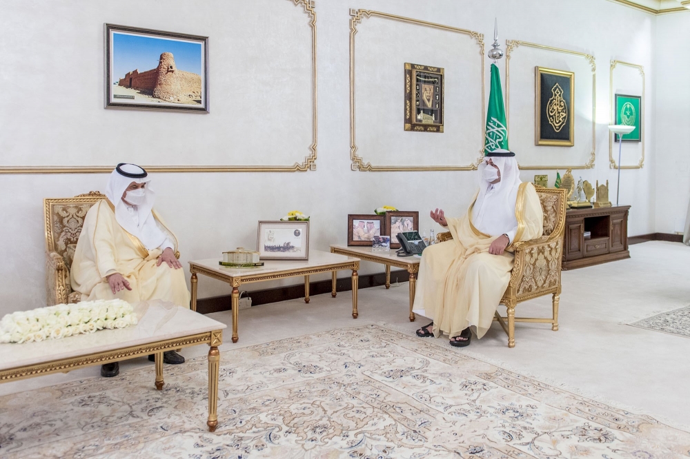 سمو أمير منطقة الحدود الشمالية يستقبل وزير البيئة والمياه والزراعة