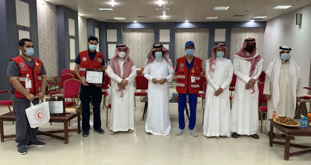 وفد من هيئة الهلال الأحمر يزور ثقافة الحدود الشمالية