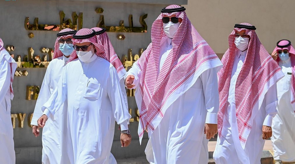 سمو الأمير فيصل بن خالد بن سلطان يتفقد جامعة الحدود الشمالية