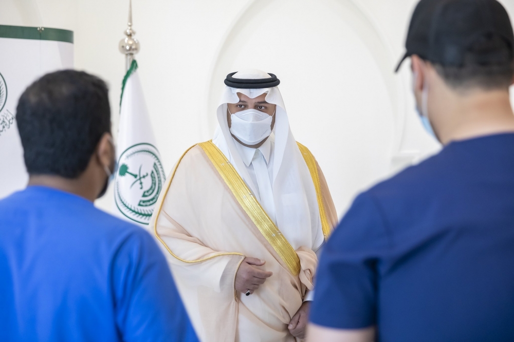 سمو أمير منطقة الحدود الشمالية يستقبل مدير فرع وزارة البيئة بالمنطقة