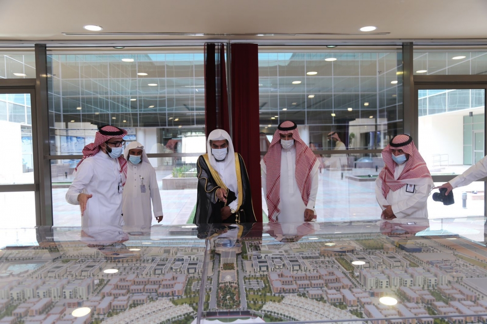 مدير عام فرع الرئاسة العامة لهيئة الأمر بالمعروف بمنطقة القصيم يزور جامعة سليمان الراجحي
