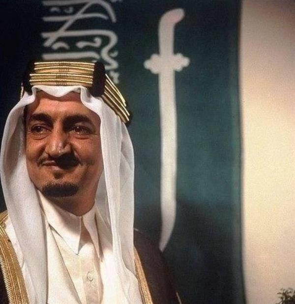 اليوم الوطني.. أقرَّه الملك فيصل وقصر أبو حجارة احتضن الاحتفال الأول