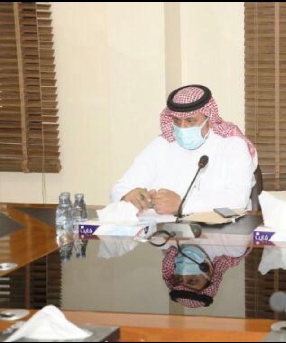 مدير الإشراف التربوي بتعليم الحدود الشمالية الأستاذ محمد داوود العطيوي يعقد الاجتماع الخامس بمديري المدارس المتوسطة والثانوية بمدينة عرعر