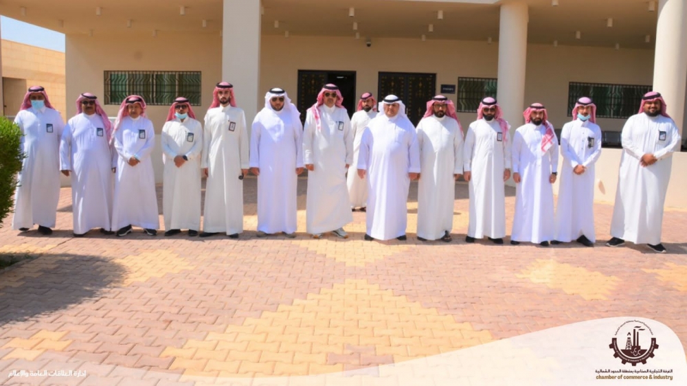 وفد من الغرفة التجارية بالحدود الشمالية يقوم بزيارة لمنفذ جديدة عرعر