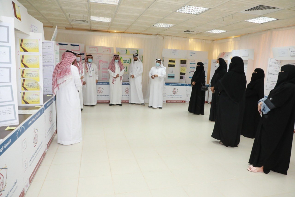 إدارة الموهوبات بتعليم الحدود الشمالية تقيم معرض الأولمبياد الوطني للإبداع العلمي