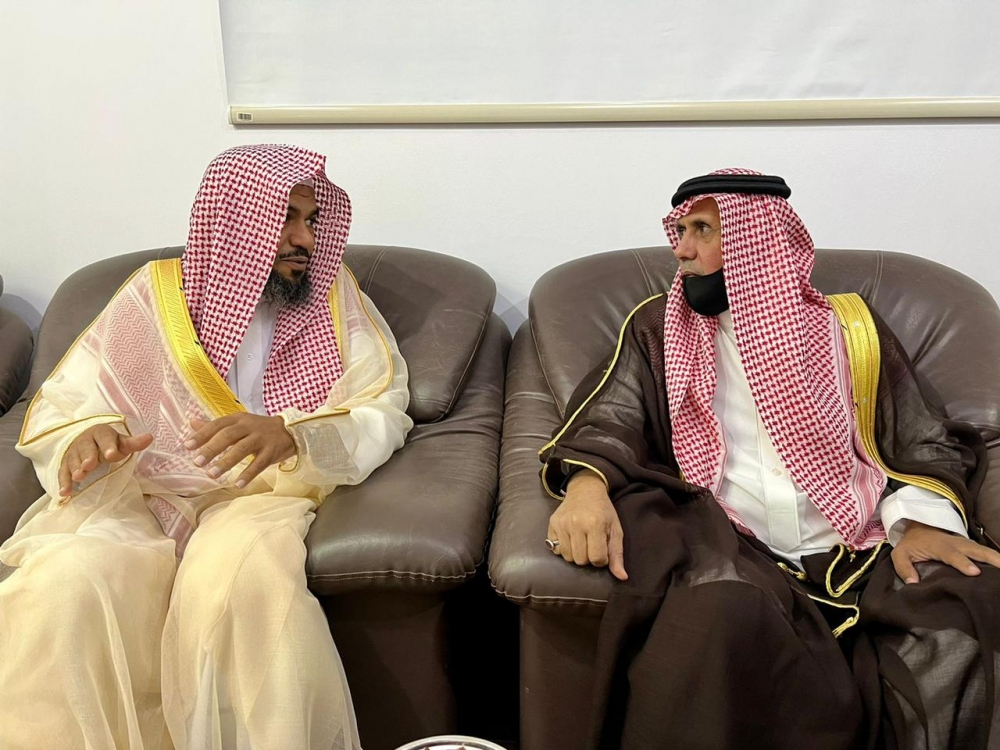 محافظ الأسياح يزور هيئة الأمر بالمعروف بالمحافظة ويطلق حملة (مكارم الأخلاق)