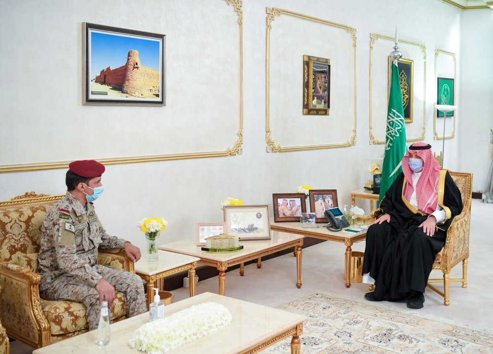 سمو أمير الحدود الشمالية يستقبل قائد قوة طريف