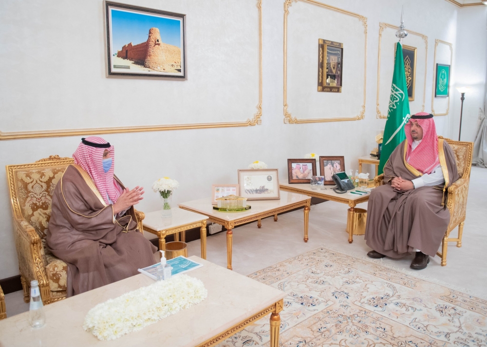 سمو أمير الحدود الشمالية يطلع على سير الاختبارات لمدراس المنطقة