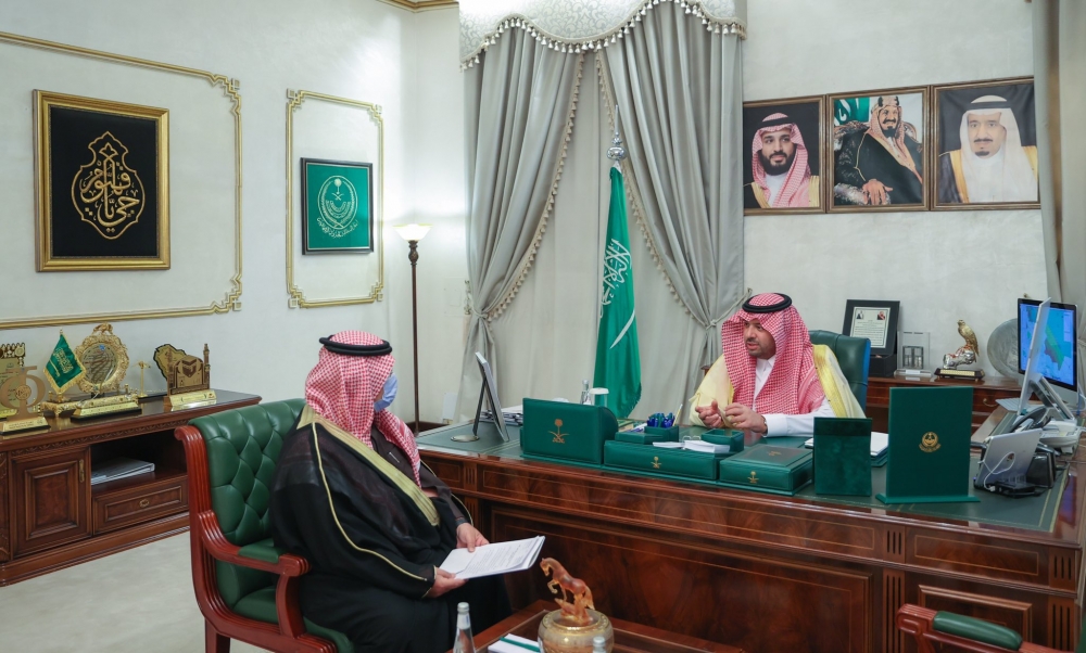 سمو أمير الحدود الشمالية يستقبل مدير استوديوهات الإذاعة السعودية بالمنطقة
