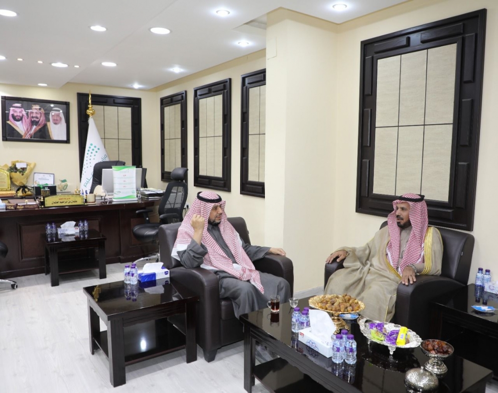 مدير تعليم الحدود الشمالية يستقبل مدير فرع وزارة الشؤون الإسلامية بالمنطقة