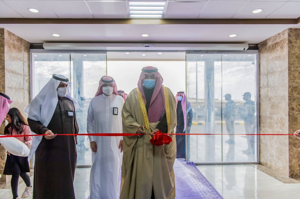 سمو أمير الحدود الشمالية يدشّن مبنى العيادات الخارجية في مستشفى النساء والولادة بتكلفة 43 مليون ريال